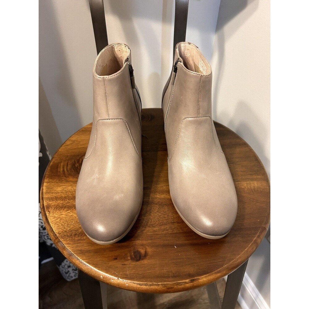 Dansko Women's Ankle Boots - Taupe